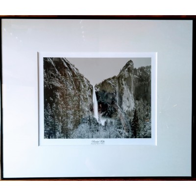Bridal Falls. Fotografia czarno-biała. Raymond Anderson